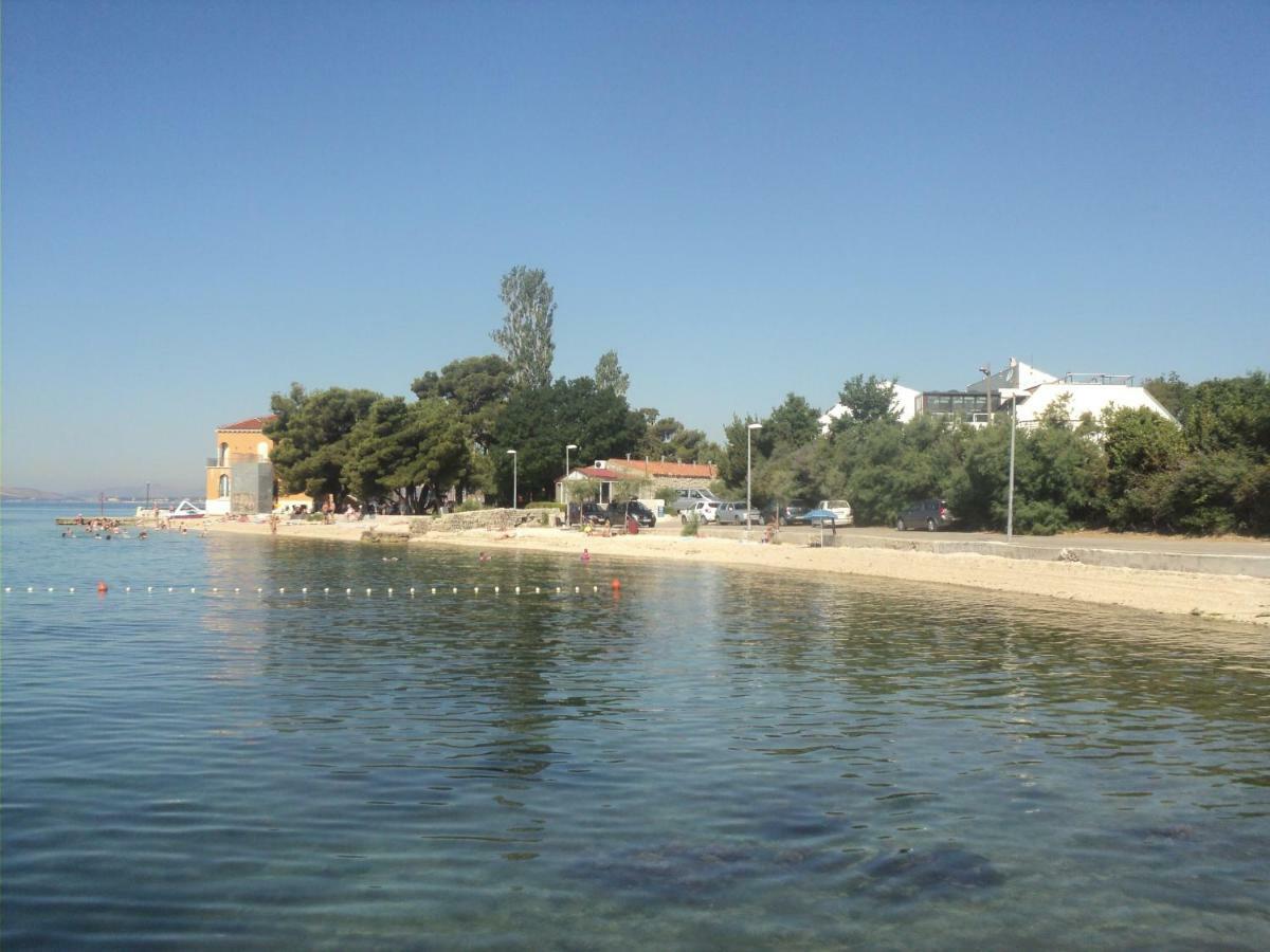 Studio Apartman Kastel Kambelovac Kaštela Exteriör bild